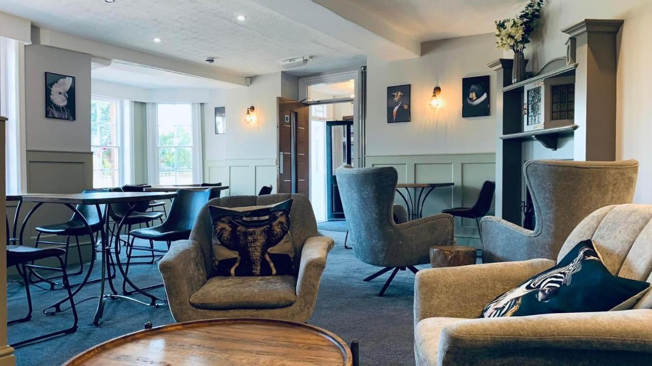 The Lion Hotel Llansantffraid-ym-Mechain Екстер'єр фото