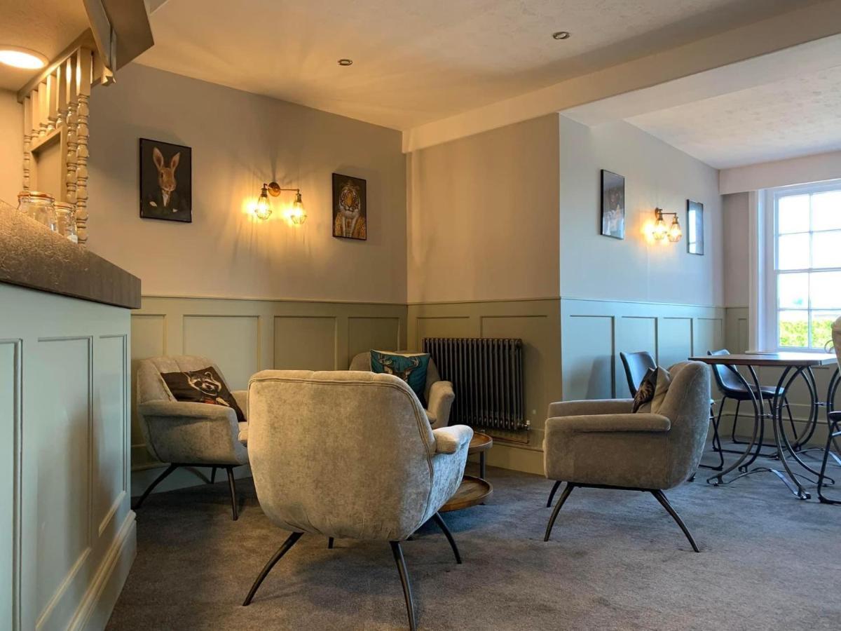 The Lion Hotel Llansantffraid-ym-Mechain Екстер'єр фото